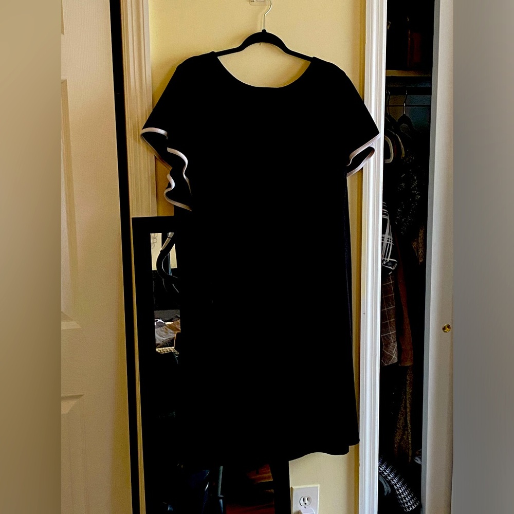Avenue Plus size Black Dress Women’s Size 24